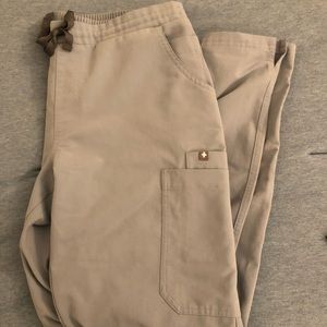 Light grey Figs Yola scrub pants